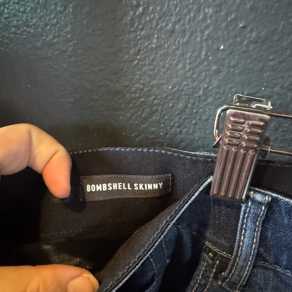 Torrid Dark Wash Bombshell Skinny Jeans Size 26 - Picture 2 of 4